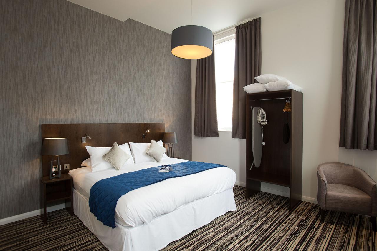 The Furness Railway Wetherspoon Hotell Barrow-in-Furness Eksteriør bilde