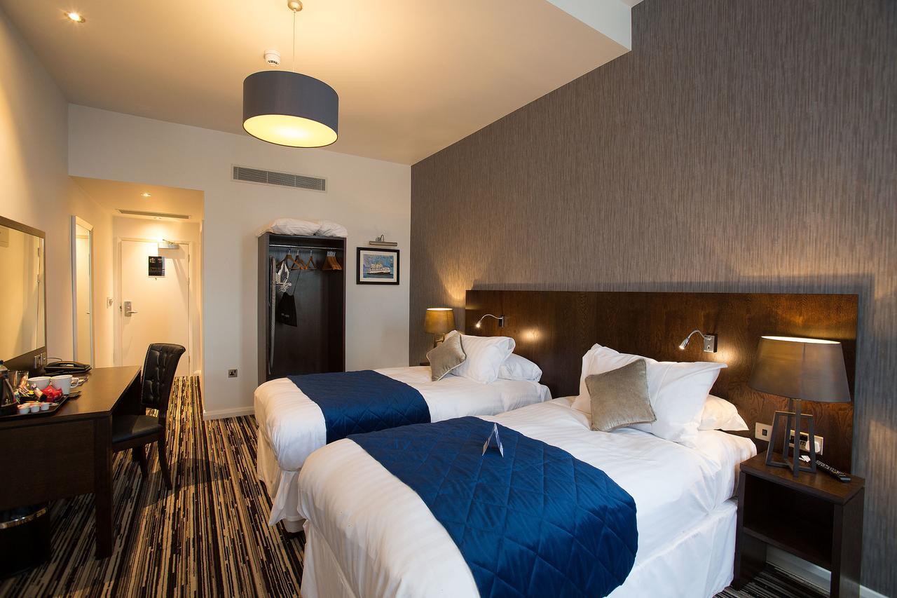 The Furness Railway Wetherspoon Hotell Barrow-in-Furness Eksteriør bilde