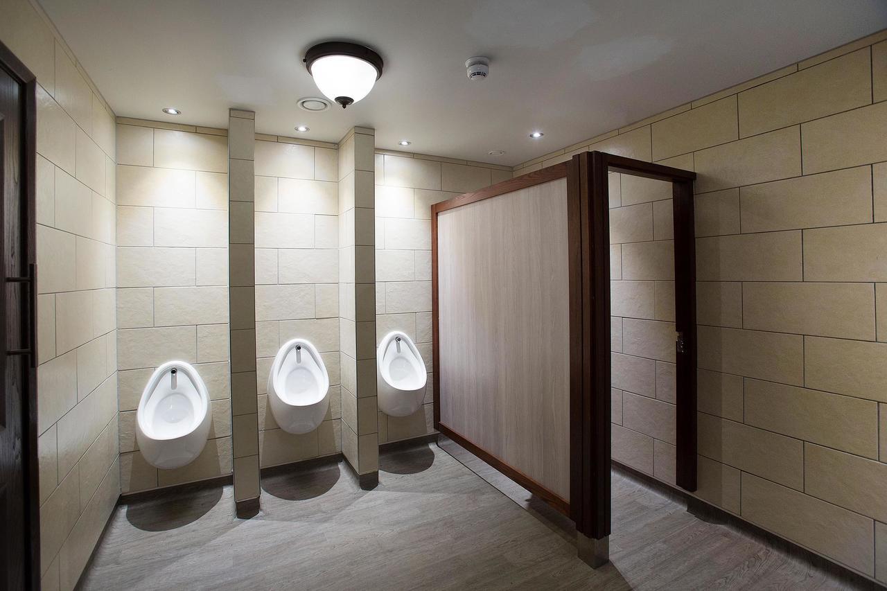 The Furness Railway Wetherspoon Hotell Barrow-in-Furness Eksteriør bilde
