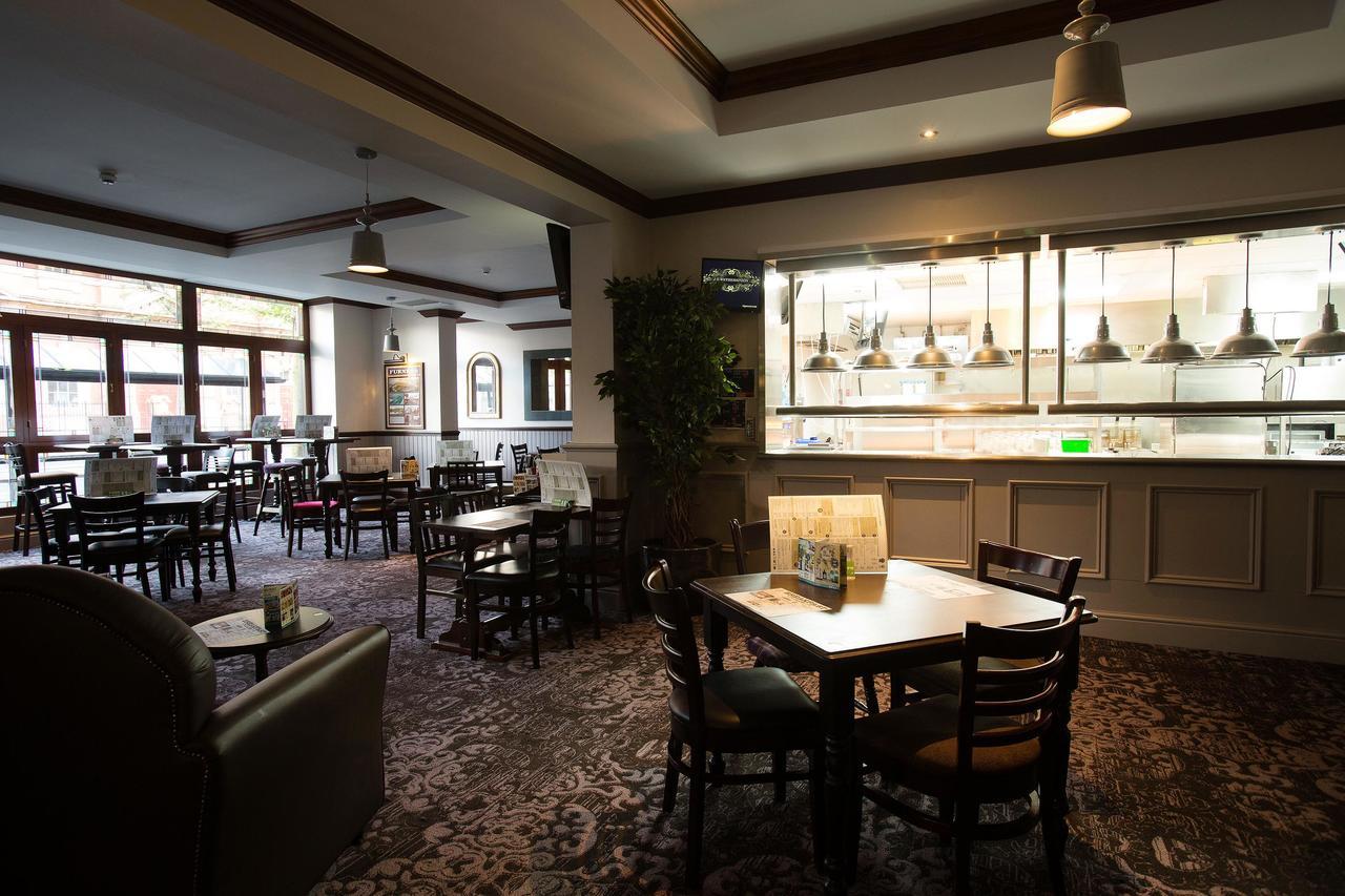 The Furness Railway Wetherspoon Hotell Barrow-in-Furness Eksteriør bilde