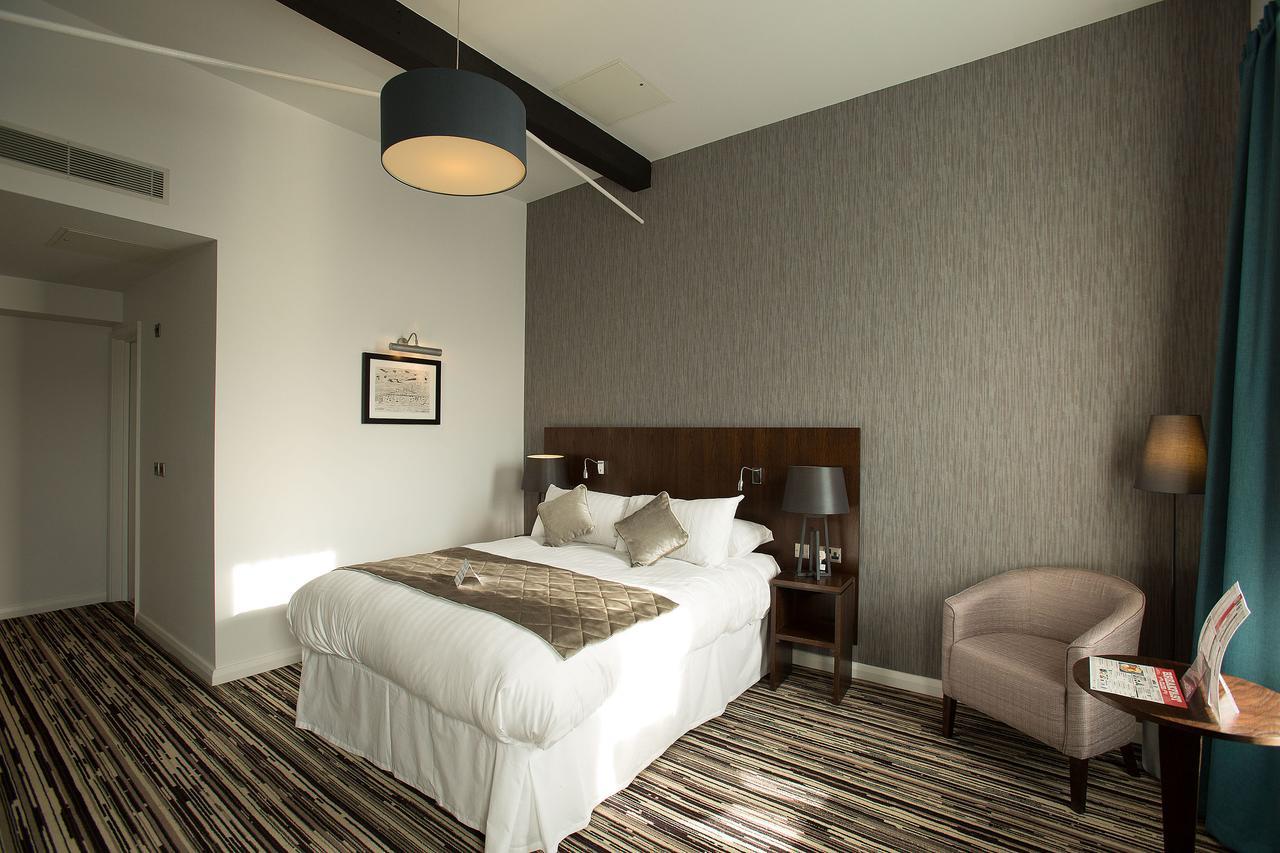The Furness Railway Wetherspoon Hotell Barrow-in-Furness Eksteriør bilde