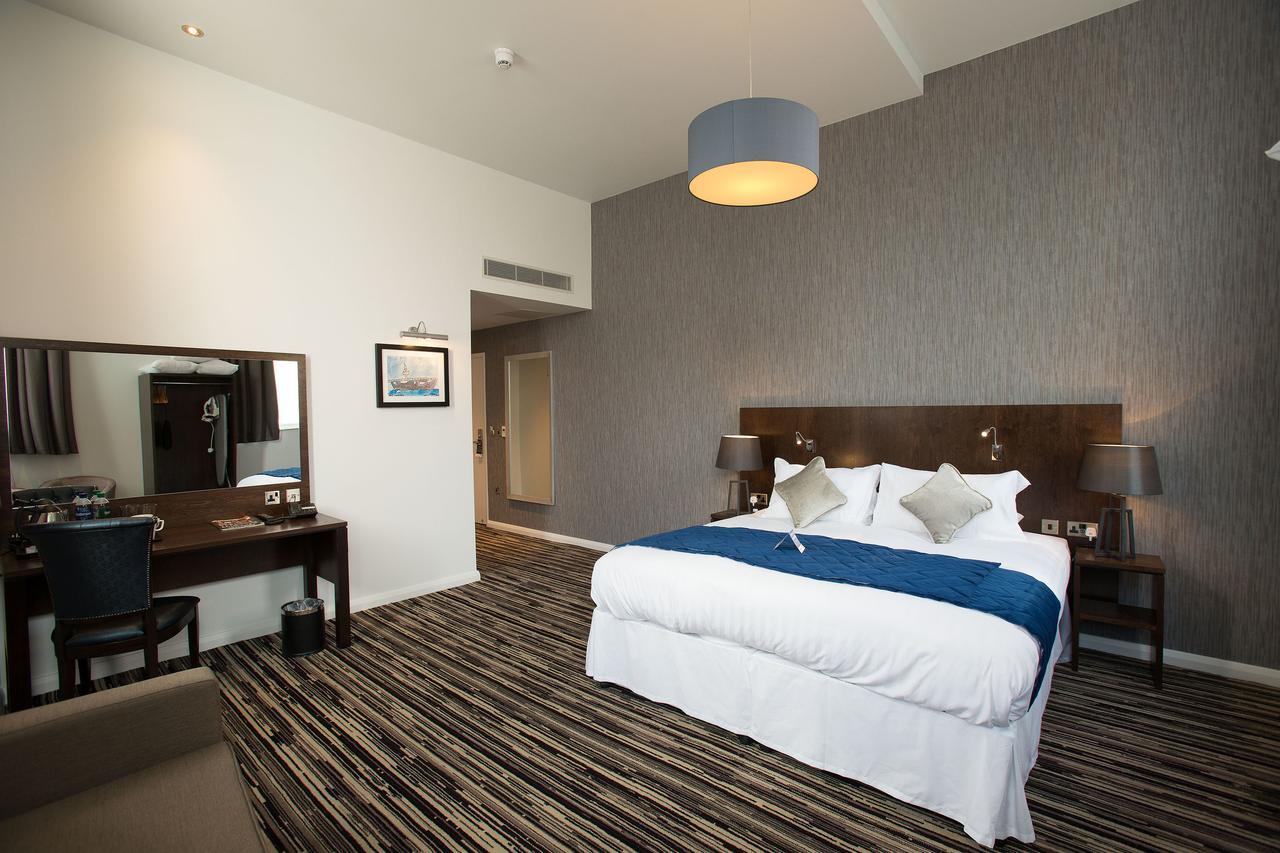 The Furness Railway Wetherspoon Hotell Barrow-in-Furness Eksteriør bilde