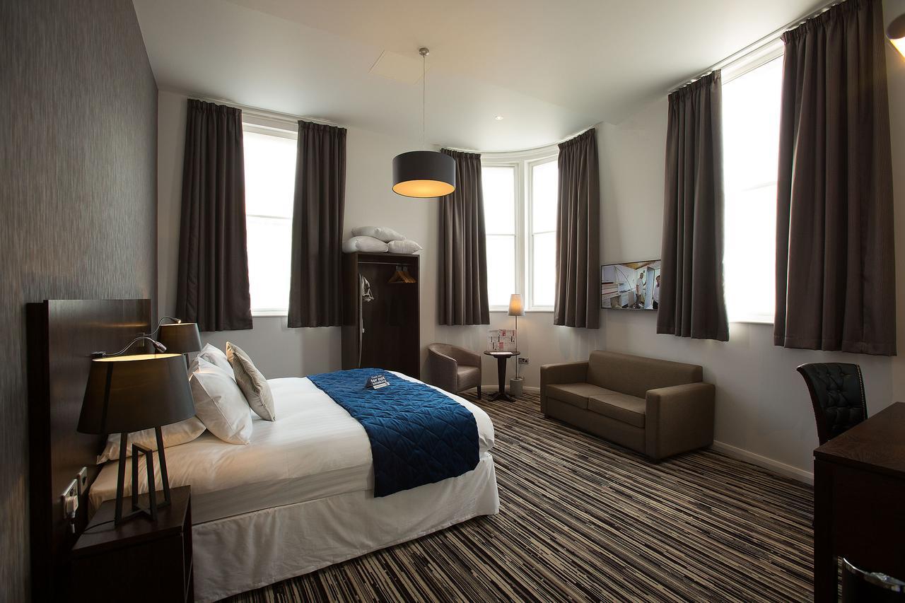 The Furness Railway Wetherspoon Hotell Barrow-in-Furness Eksteriør bilde