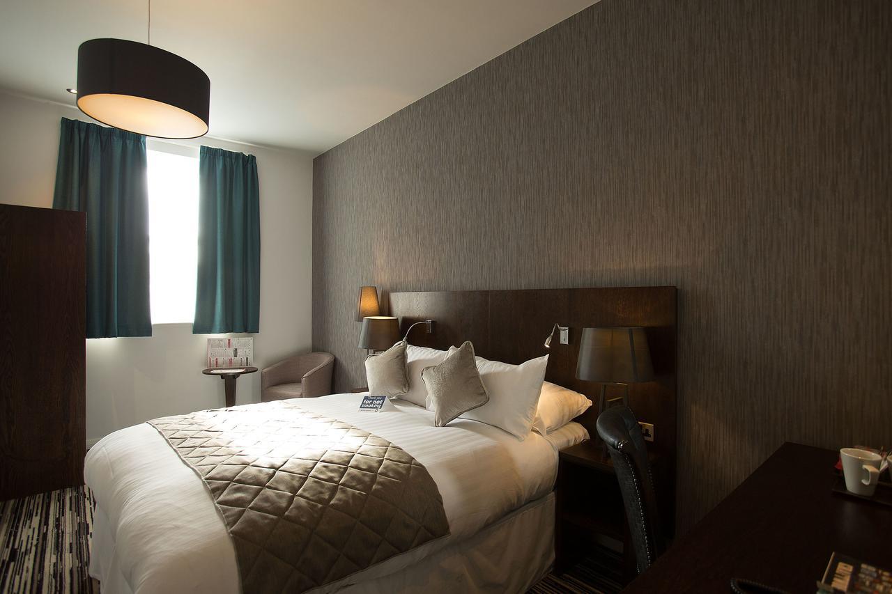 The Furness Railway Wetherspoon Hotell Barrow-in-Furness Eksteriør bilde