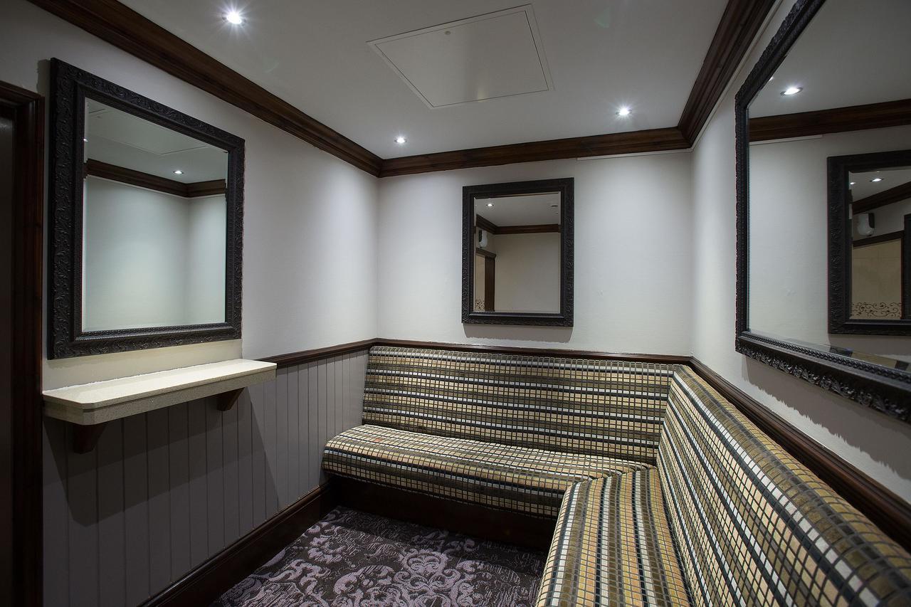 The Furness Railway Wetherspoon Hotell Barrow-in-Furness Eksteriør bilde