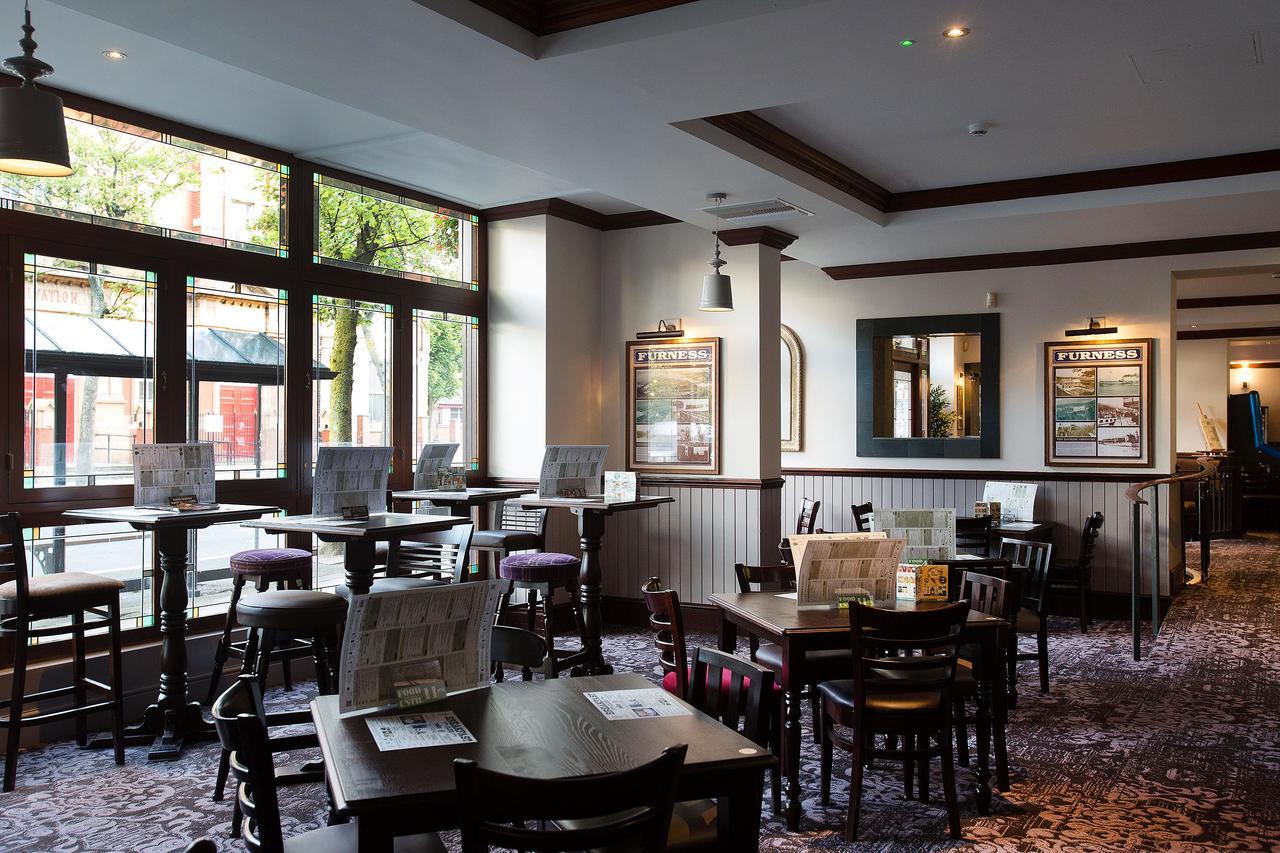 The Furness Railway Wetherspoon Hotell Barrow-in-Furness Eksteriør bilde
