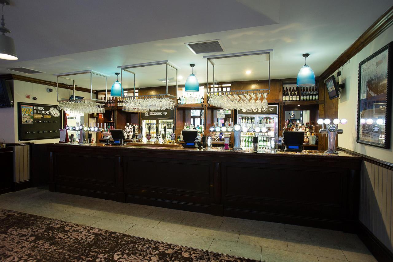 The Furness Railway Wetherspoon Hotell Barrow-in-Furness Eksteriør bilde
