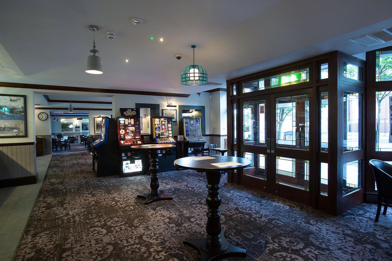 The Furness Railway Wetherspoon Hotell Barrow-in-Furness Eksteriør bilde