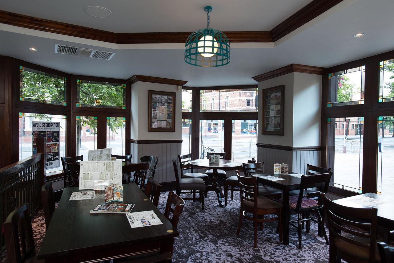 The Furness Railway Wetherspoon Hotell Barrow-in-Furness Eksteriør bilde